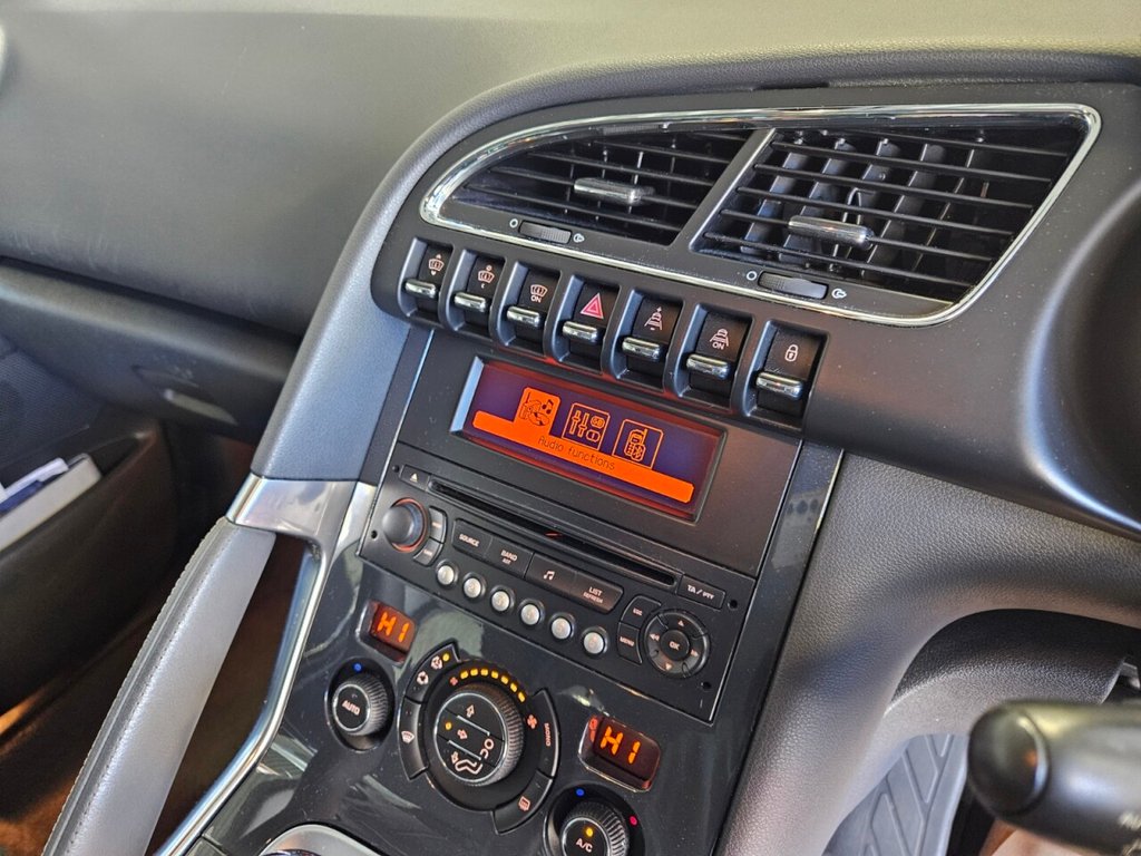 Used Peugeot 3008 2011 for sale - 77356594: Photo 18