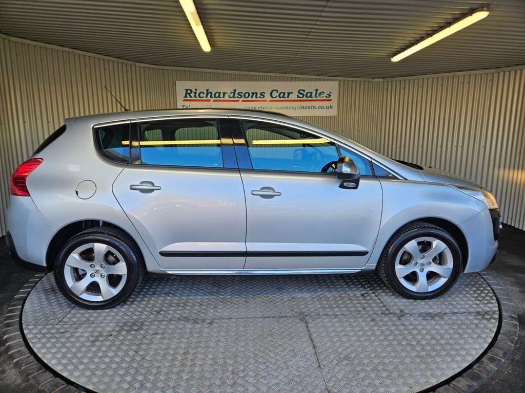 Used Peugeot 3008 2011 for sale - 77356594: Photo 2