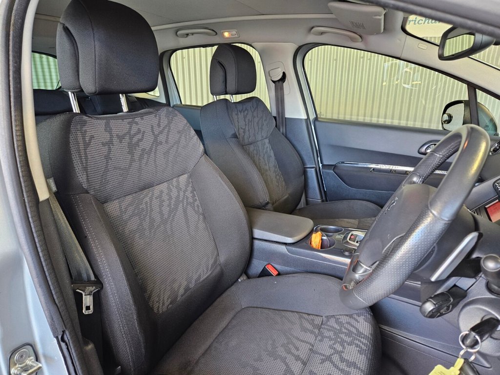 Used Peugeot 3008 2011 for sale - 77356594: Photo 21