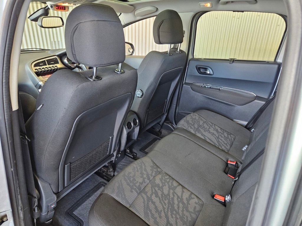 Used Peugeot 3008 2011 for sale - 77356594: Photo 28