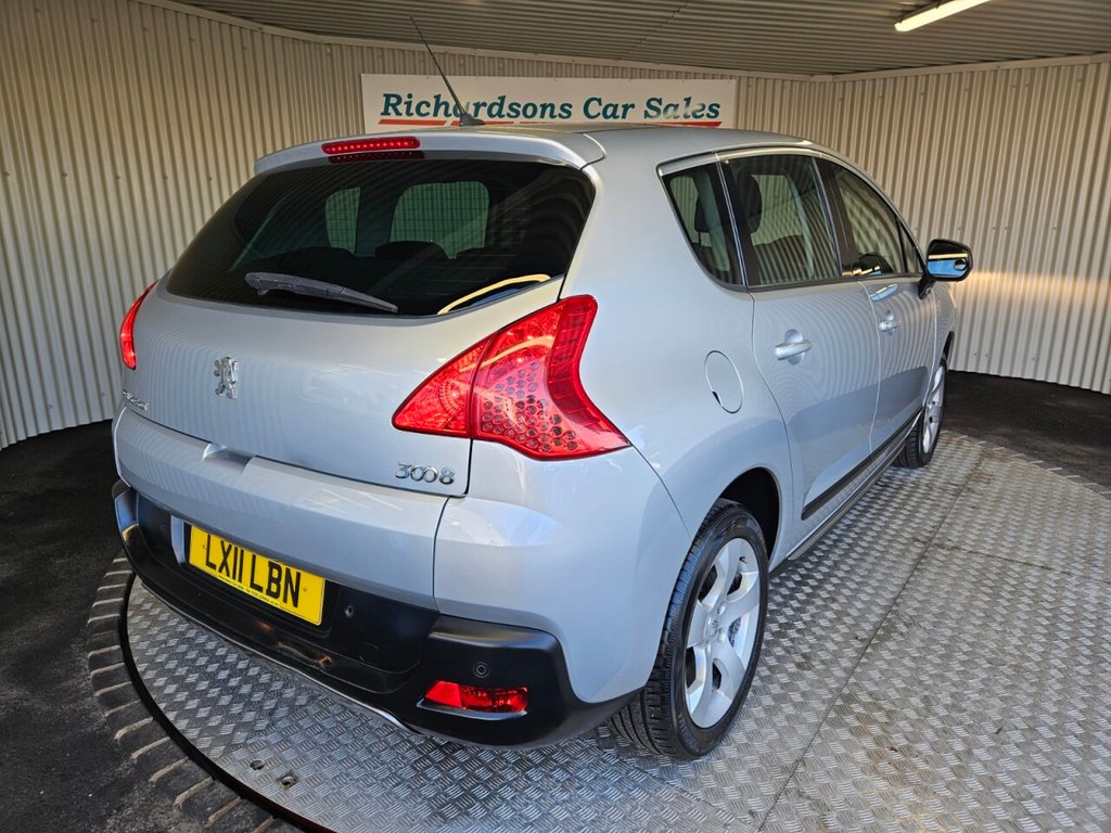 Used Peugeot 3008 2011 for sale - 77356594: Photo 3