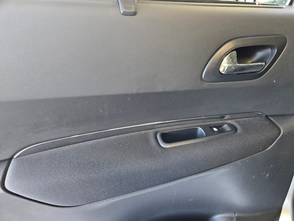 Used Peugeot 3008 2011 for sale - 77356594: Photo 32