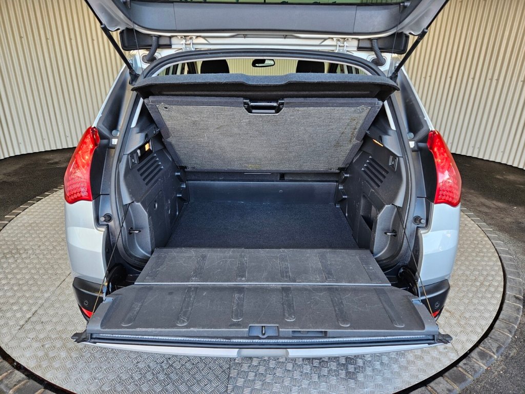 Used Peugeot 3008 2011 for sale - 77356594: Photo 7