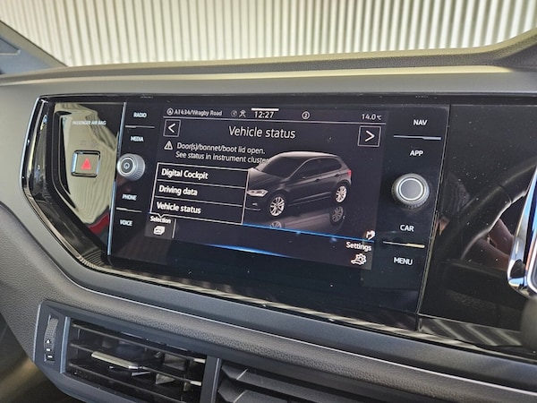 Used Volkswagen Polo 2022 for sale - 74223981: Photo 50