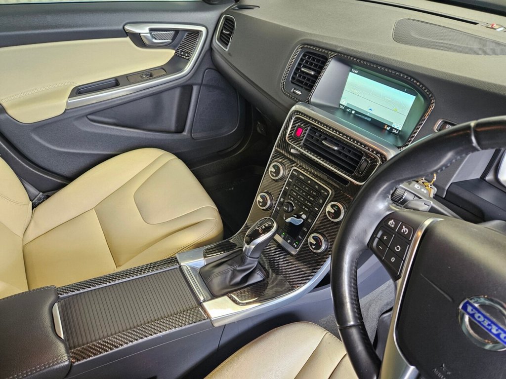 Used Volvo V60 2016 for sale - 76057035: Photo 17