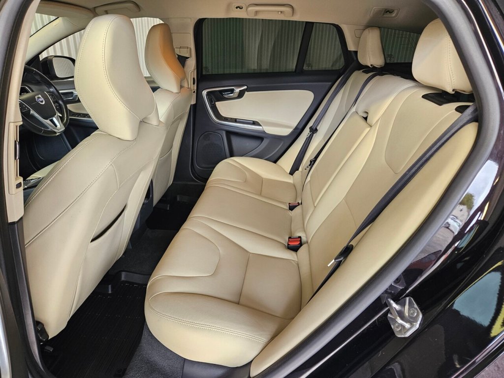 Used Volvo V60 2016 for sale - 76057035: Photo 39
