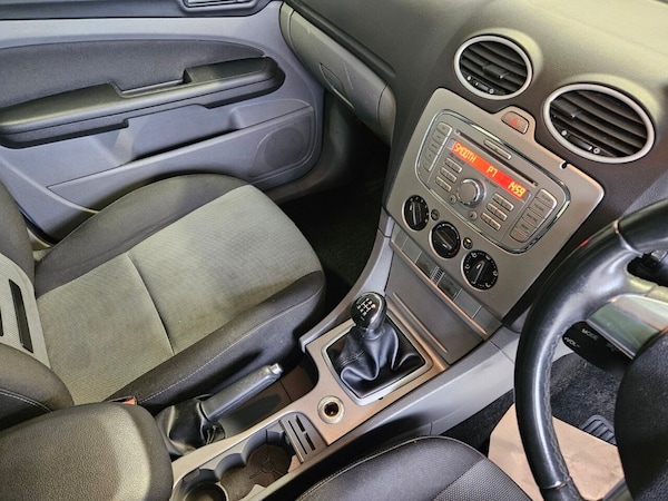 Used Ford Focus 2009 for sale - 76256250: Photo 15