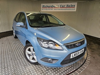 2009 (59) - 1.6 Zetec Hatchback 5dr Petrol Manual (161 g/km, 99 bhp)