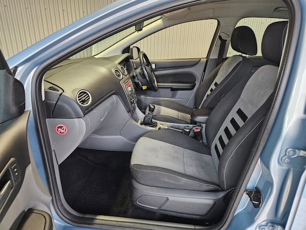 Used Ford Focus 2009 for sale - 76256250: Photo 25