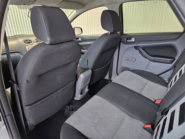 Used Ford Focus 2009 for sale - 76256250: Photo 28