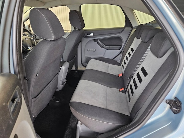 Used Ford Focus 2009 for sale - 76256250: Photo 29
