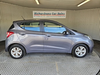 Used Hyundai i10 2016 for sale - 79518472: Photo