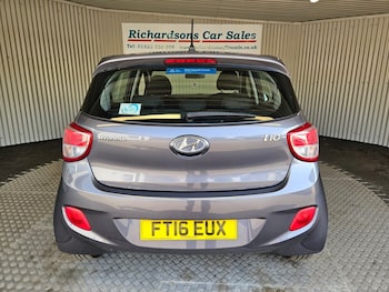 Used Hyundai i10 2016 for sale - 79518472: Photo