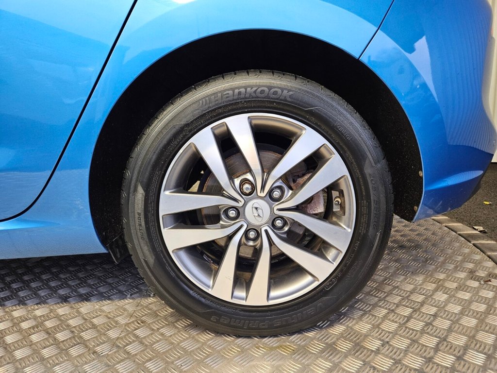 Used Hyundai i30 2017 for sale - 76883580: Photo 14