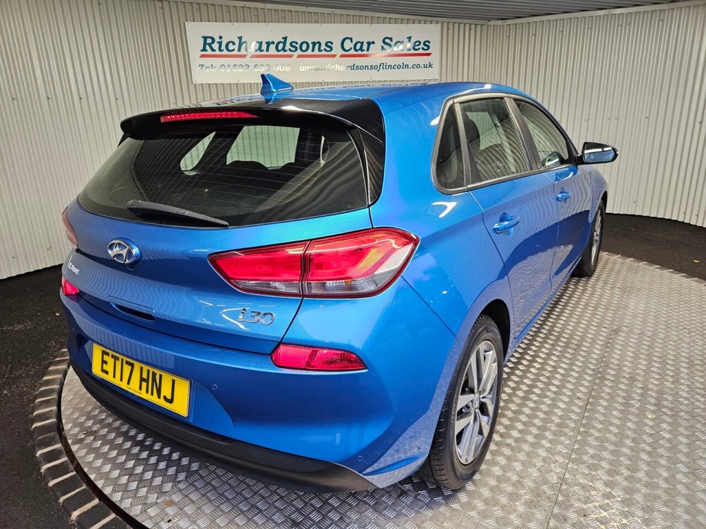 Used Hyundai i30 2017 for sale - 76883580: Photo 3