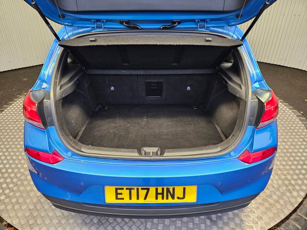 Used Hyundai i30 2017 for sale - 76883580: Photo 5