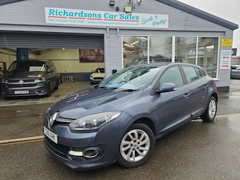 Used Renault Megane 2016 for sale - 77287824: Photo