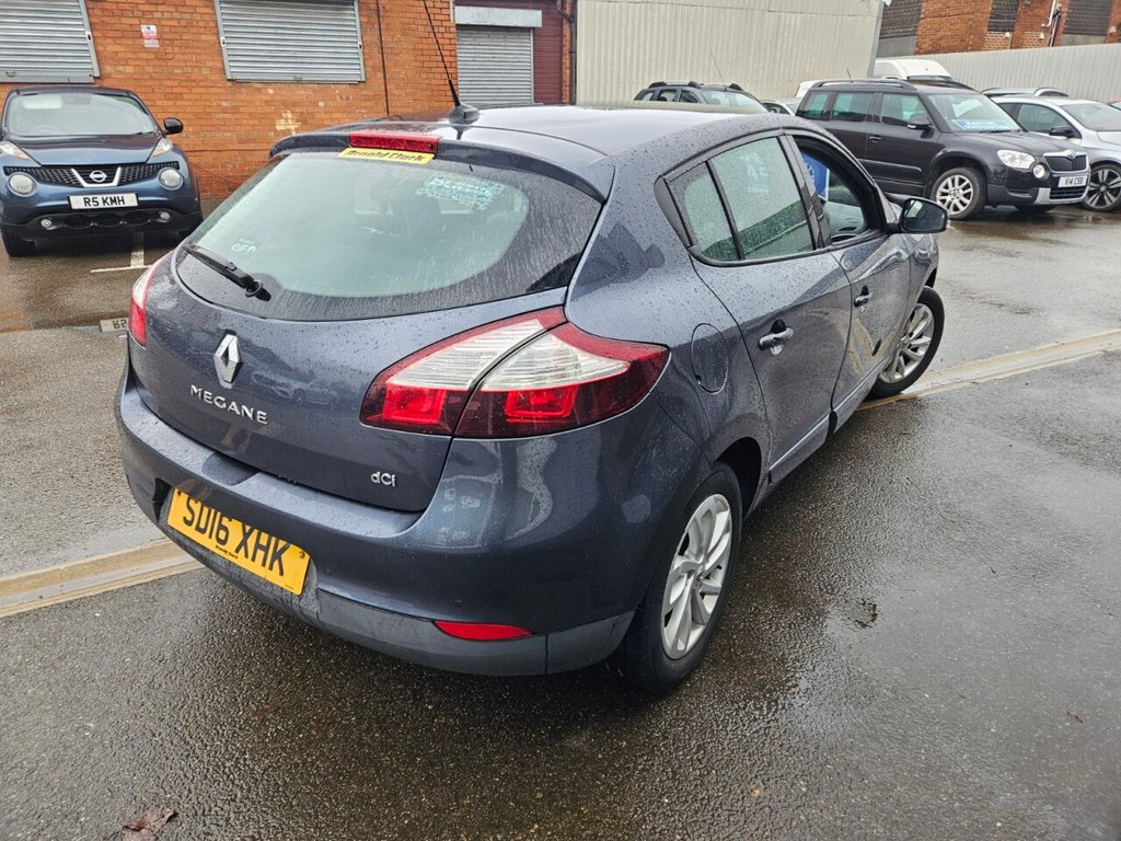 Used Renault Megane 2016 for sale - 77287824: Photo 3