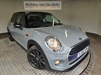 Used MINI Hatch 2016 for sale - 79818807: Photo