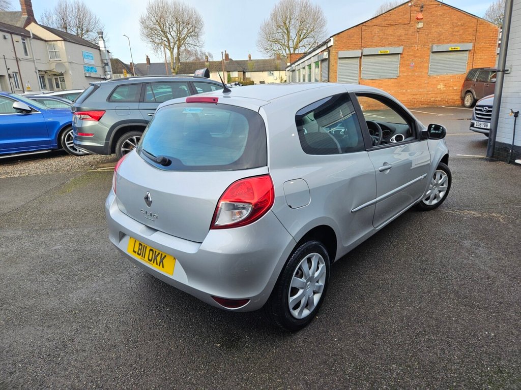 Used Renault Clio 2011 for sale - 76841516: Photo 3