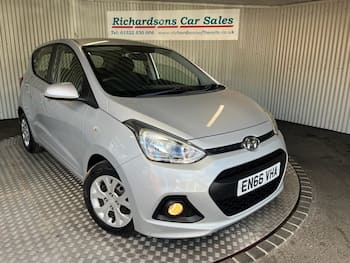 Used Hyundai i10 2017 for sale - 79871272: Photo