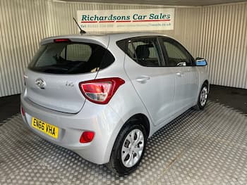 Used Hyundai i10 2017 for sale - 79871272: Photo
