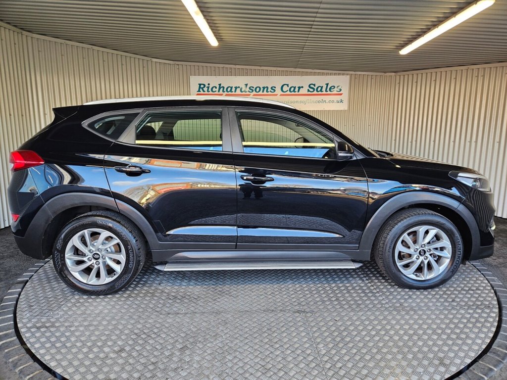 Used Hyundai TUCSON 2016 for sale - 76900620: Photo 2