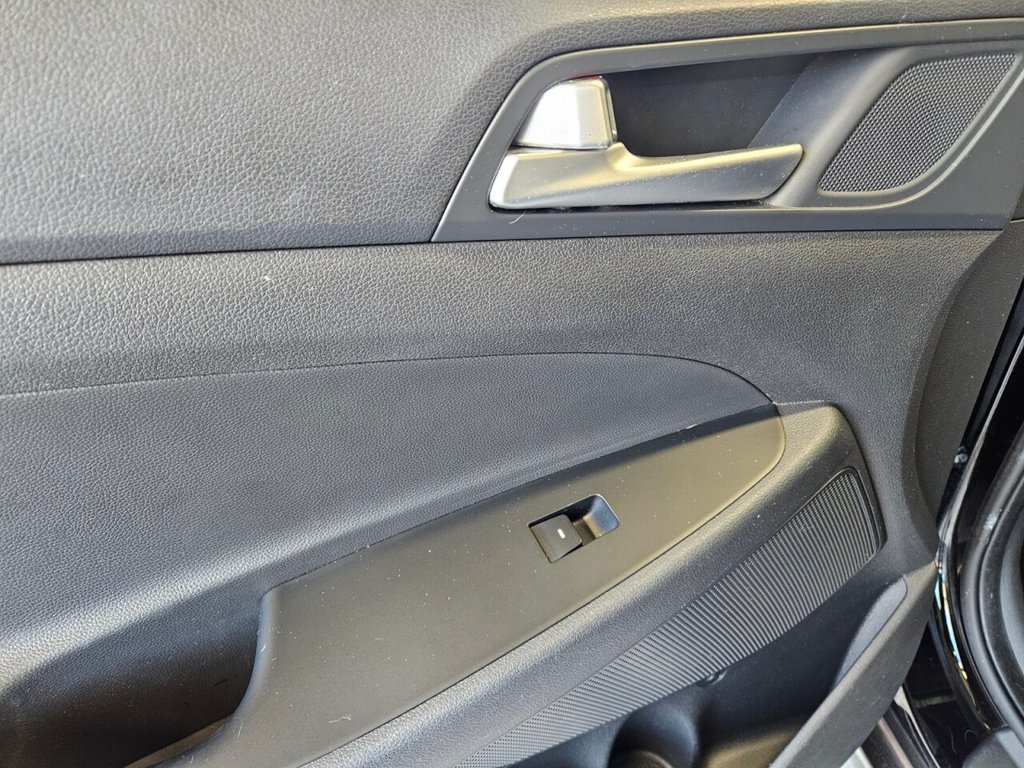 Used Hyundai TUCSON 2016 for sale - 76900620: Photo 40