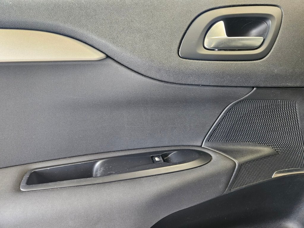 Used Citroen C4 2011 for sale - 76840830: Photo 31