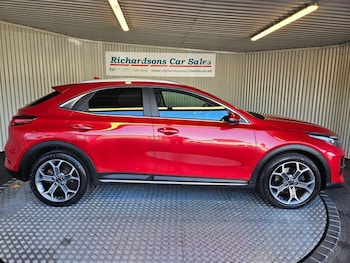 Used Kia XCeed 2021 for sale - 76068897: Photo 2