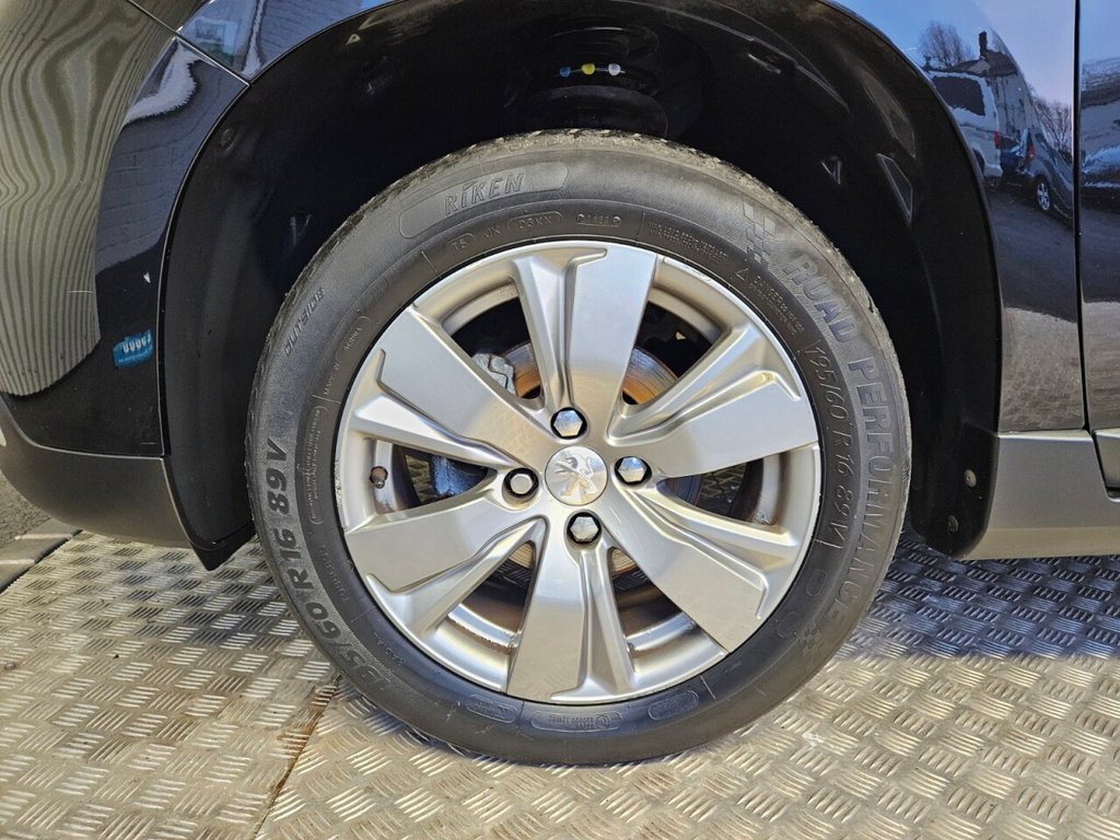 Used Peugeot 2008 2017 for sale - 76973718: Photo 12