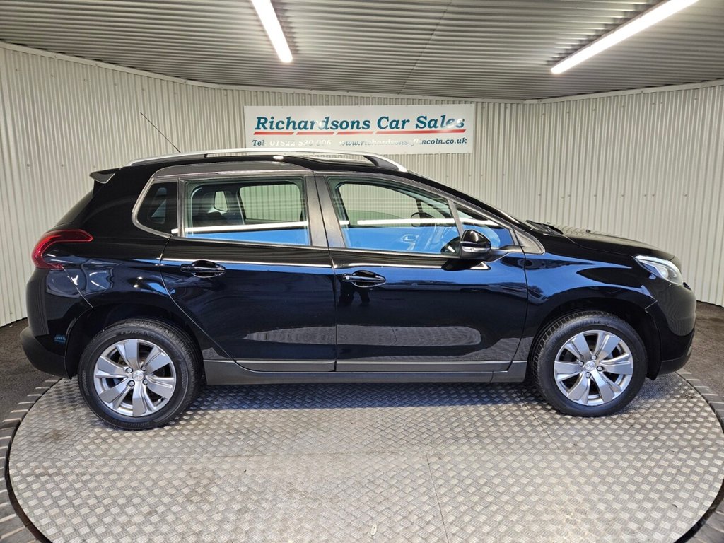 Used Peugeot 2008 2017 for sale - 76973718: Photo 2