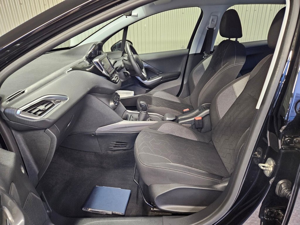 Used Peugeot 2008 2017 for sale - 76973718: Photo 27