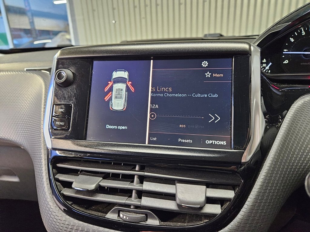 Used Peugeot 2008 2017 for sale - 76973718: Photo 34