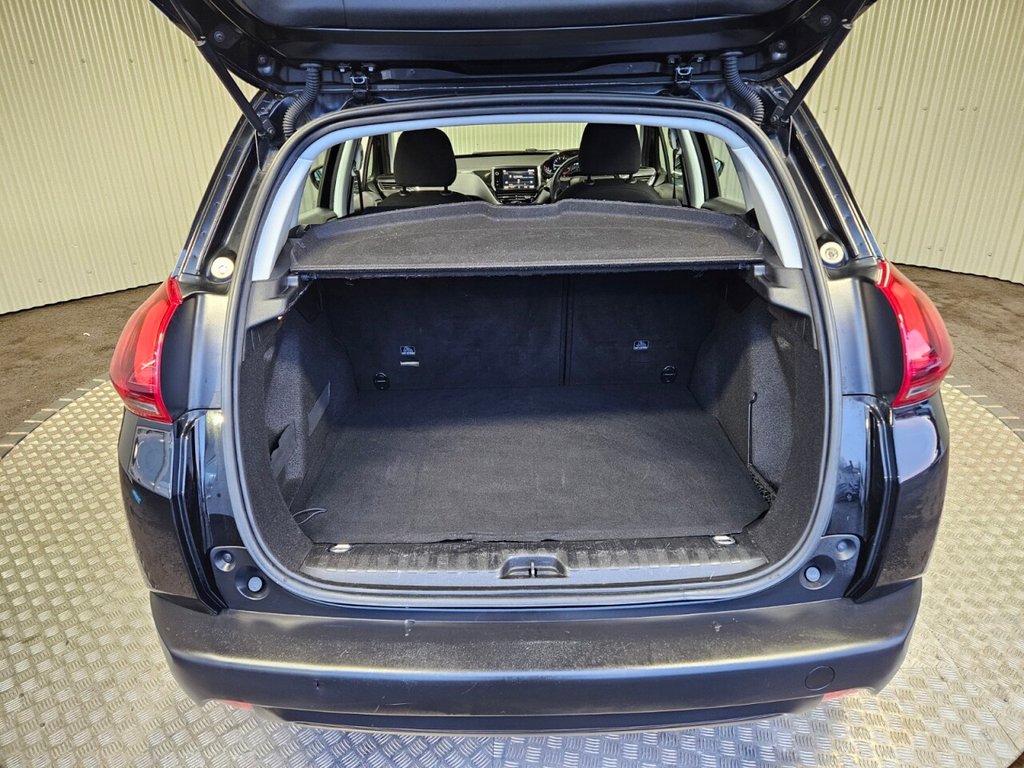 Used Peugeot 2008 2017 for sale - 76973718: Photo 5