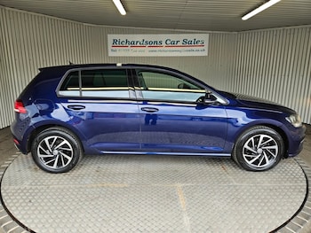 Used Volkswagen Golf 2019 for sale - 79103832: Photo