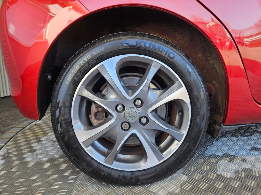 Used Toyota Yaris 2014 for sale - 77919972: Photo 11