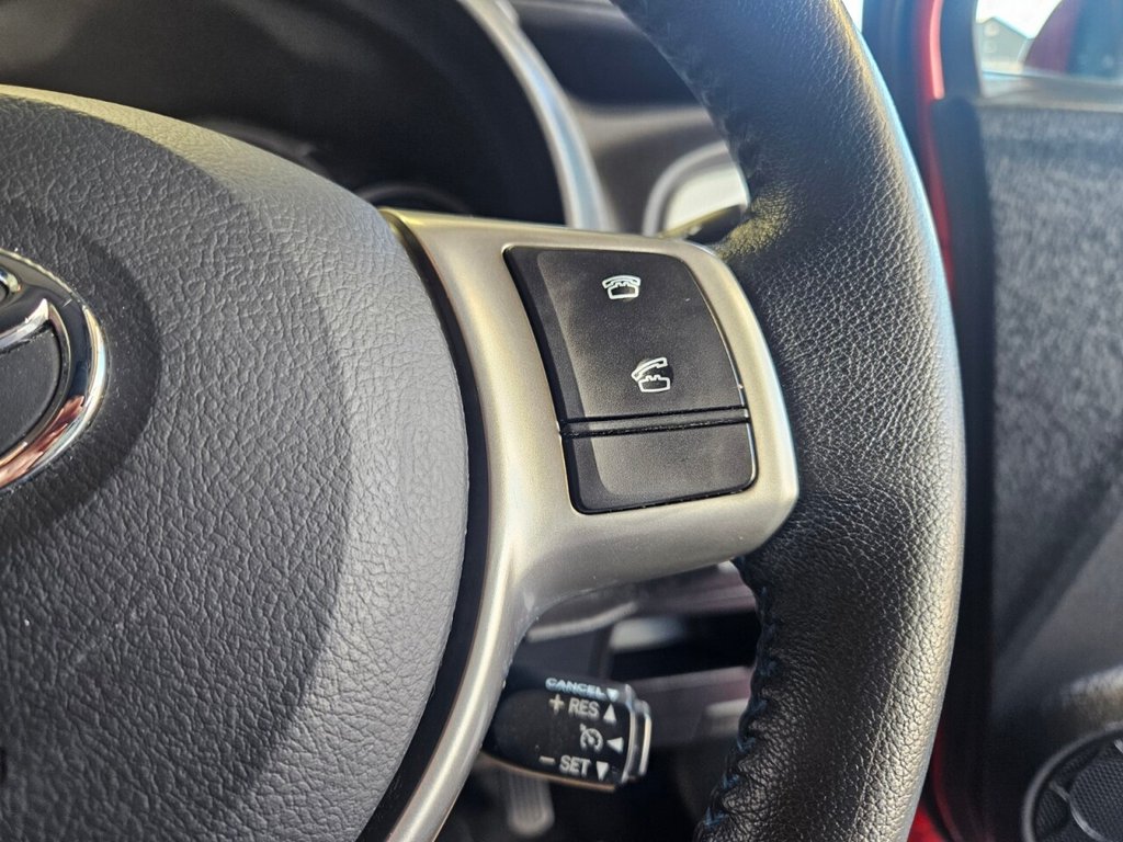 Used Toyota Yaris 2014 for sale - 77919972: Photo 17