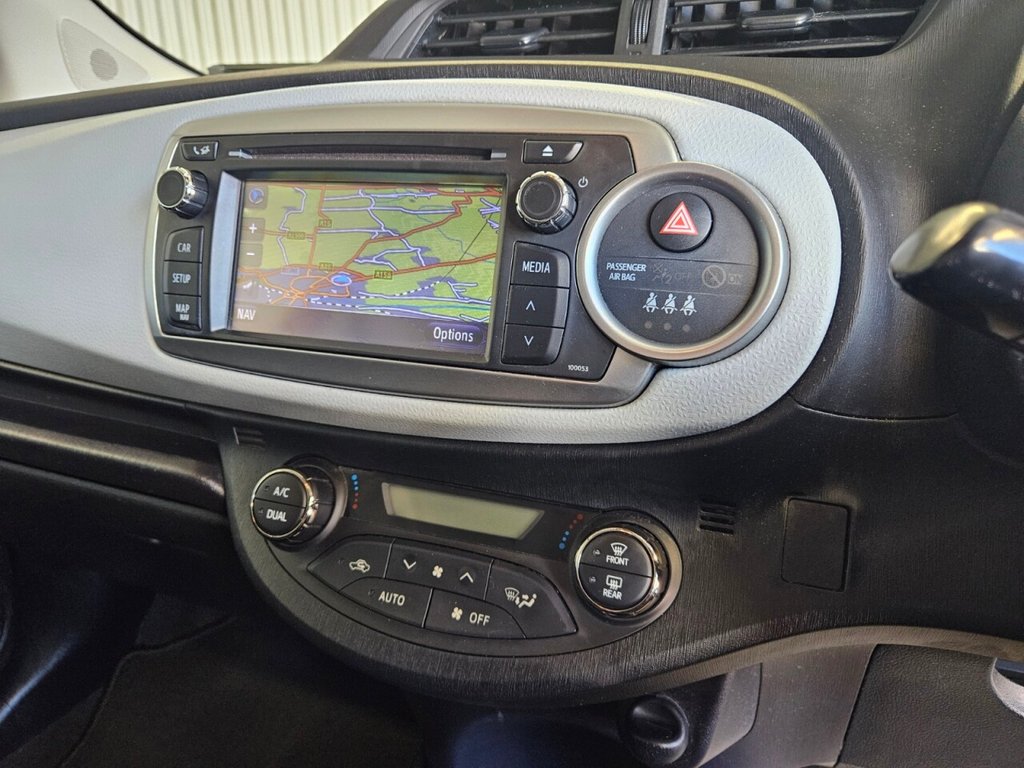 Used Toyota Yaris 2014 for sale - 77919972: Photo 24