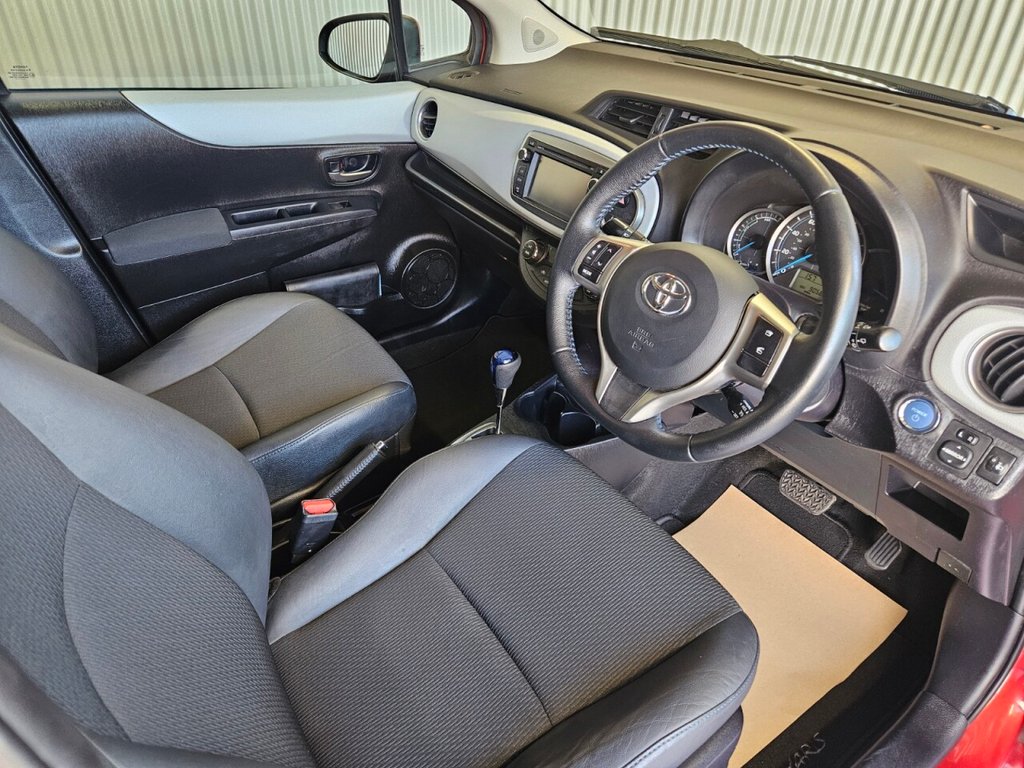 Used Toyota Yaris 2014 for sale - 77919972: Photo 26