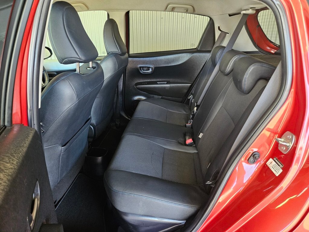 Used Toyota Yaris 2014 for sale - 77919972: Photo 35