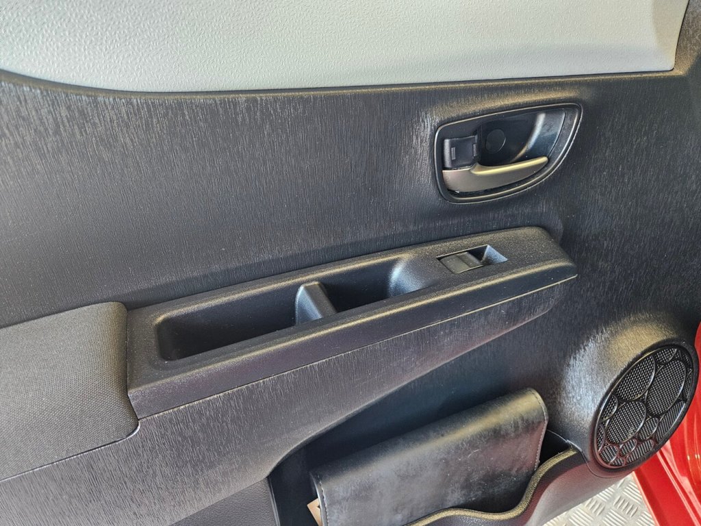 Used Toyota Yaris 2014 for sale - 77919972: Photo 41