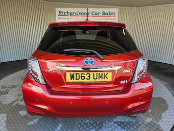 Used Toyota Yaris 2014 for sale - 77919972: Photo