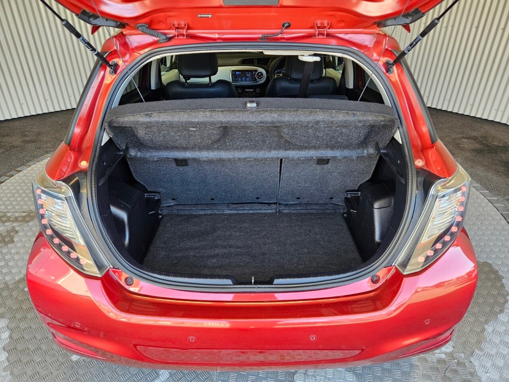 Used Toyota Yaris 2014 for sale - 77919972: Photo 5