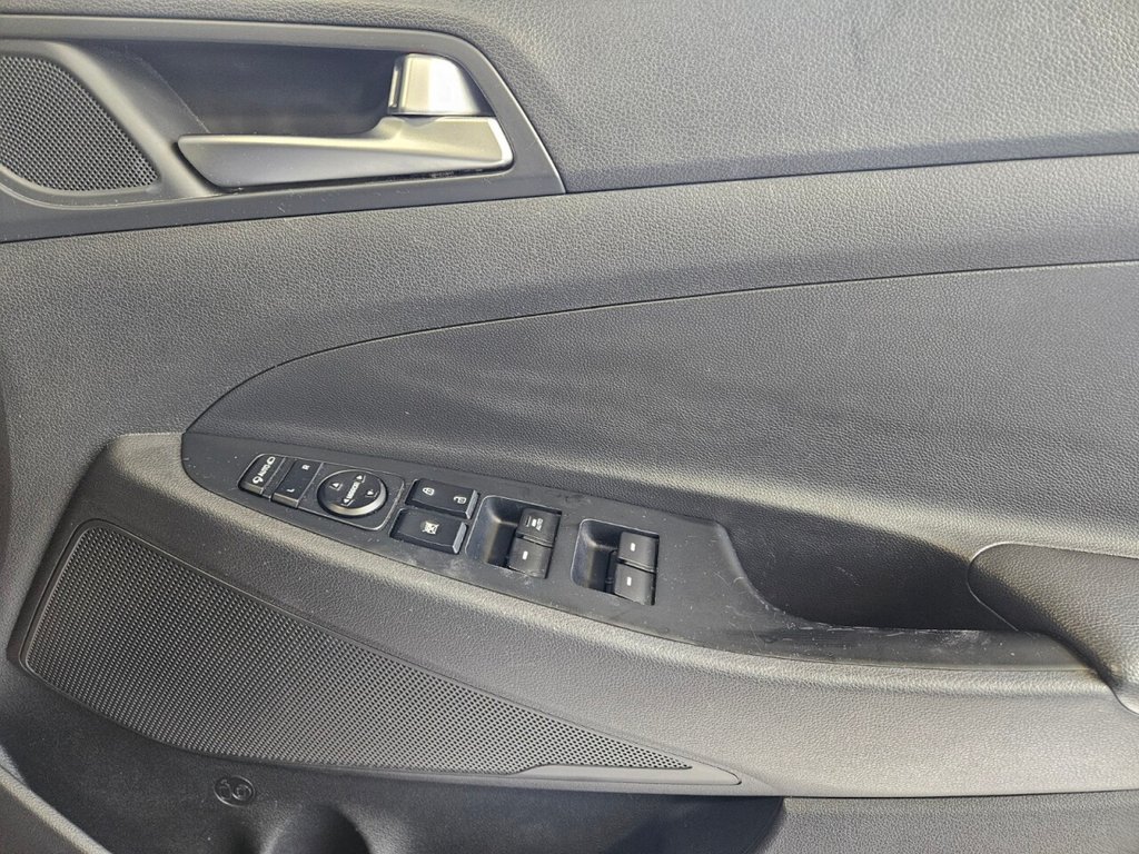 Used Hyundai TUCSON 2016 for sale - 76333889: Photo 29