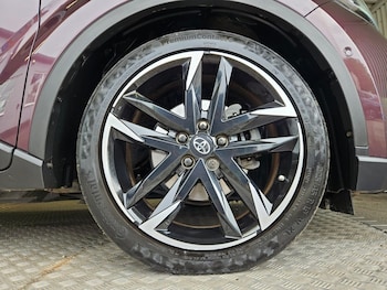 Used Toyota C-HR 2023 for sale - 79046704: Photo