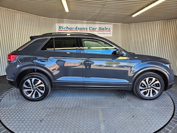 Used Volkswagen T-Roc 2021 for sale - 78597443: Photo