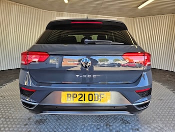 Used Volkswagen T-Roc 2021 for sale - 78597443: Photo