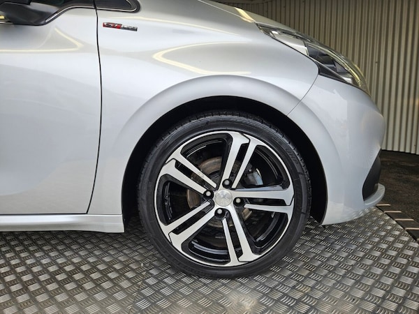 Used Peugeot 208 2016 for sale - 75630514: Photo 13
