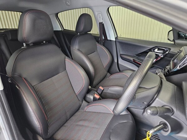 Used Peugeot 208 2016 for sale - 75630514: Photo 28